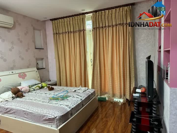 Ảnh Biệt Thự Bành Văn Trân, Giáp Quận 10, 130m2, 3 Tầng Mới, Ngang Gần 10m, Nhỉnh 19 Tỷ TL. 3