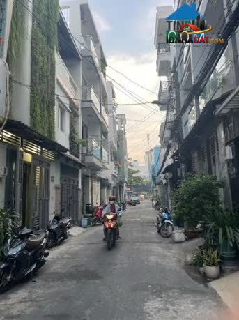 Phòng tắm sạch sẽ