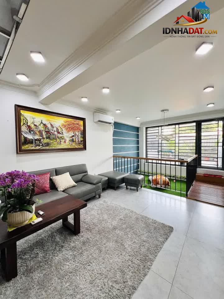 Ảnh Bán Nhà Mặt Tiền KD 68m² Trịnh Đình Trọng Tân Phú Chỉ 159 Triệu/M² 3