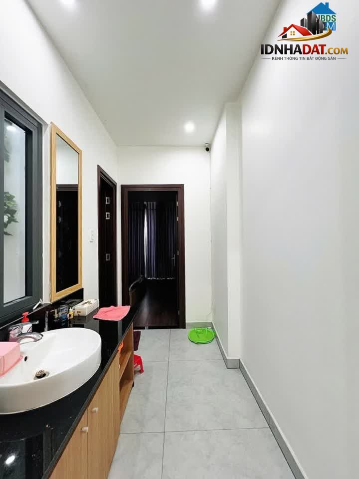 Ảnh Bán Nhà Mặt Tiền KD 68m² Trịnh Đình Trọng Tân Phú Chỉ 159 Triệu/M² 4