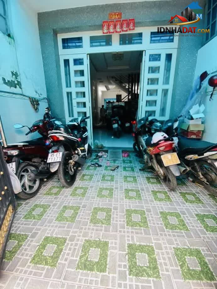 Ảnh Hẻm 6M - Sát Mặt Tiền Tỉnh Lộ 10 - 4 Tầng 4PN - 69M2 - Giá 4.9 Tỷ TL 1