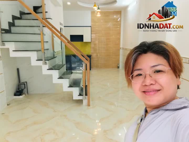 Ảnh NHÀ ĐẸP giáp Tên Lửa, Q6 - 4x10 - 2 tầng BTCT - HXH - chỉ 3,X tỷ 1