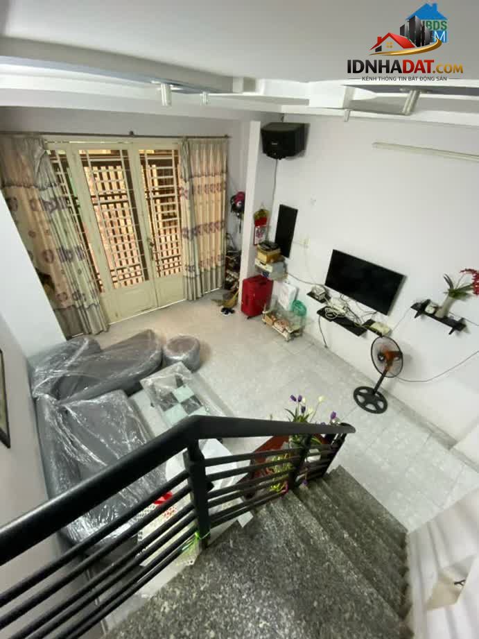 Bán Gấp Nhà Lý Thường Kiệt Ngang 4M . 2 Tầng .34m2 5.1 Tỷ .Phường 8. Tân Bình .