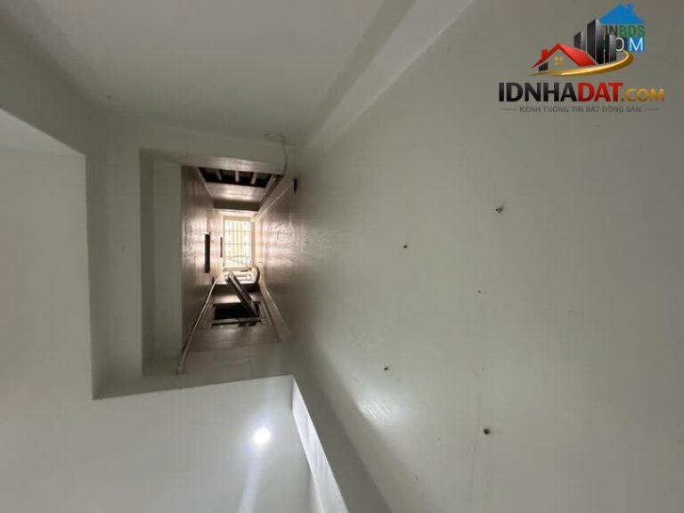 Nhà 3 Tầng Ngay Cộng Hòa-Tân Bình-Hxt-61m2-Nhỉnh 9 T.Ỷ