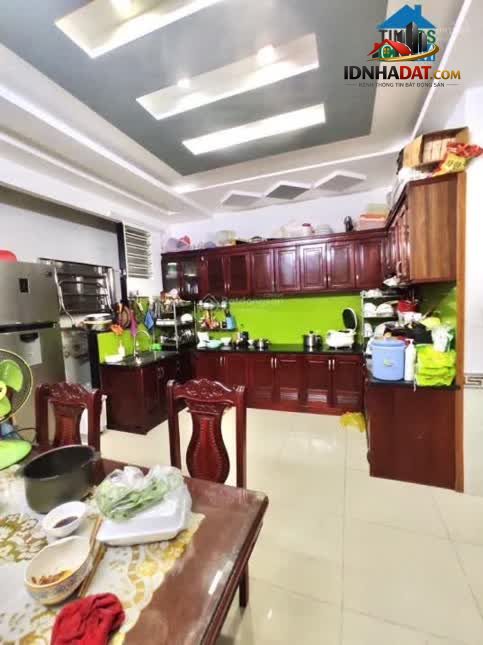 Ảnh Nhà HXH sát TânSơnNhì, Q.TP 59m2, 3 tầng 3PN gần chợ, trường học giá chỉ 5 tỉx 2