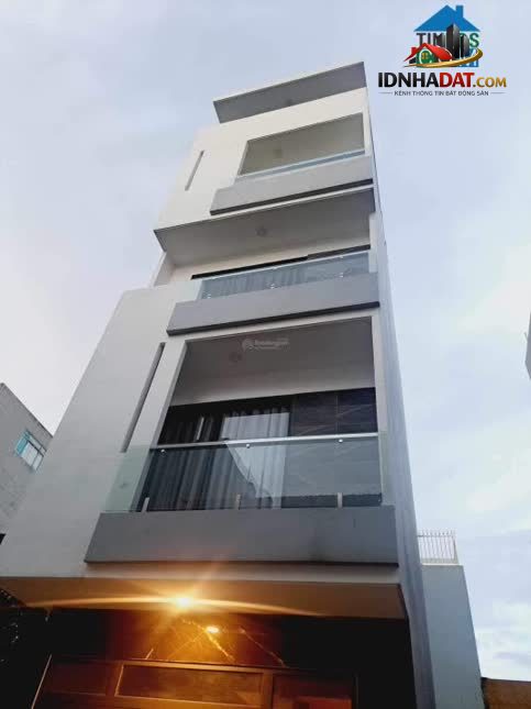 HXH Thoại Ngọc Hầu, Q.TP 4,1x14m 5 tỷ8 gần chợ, trường học các cấp