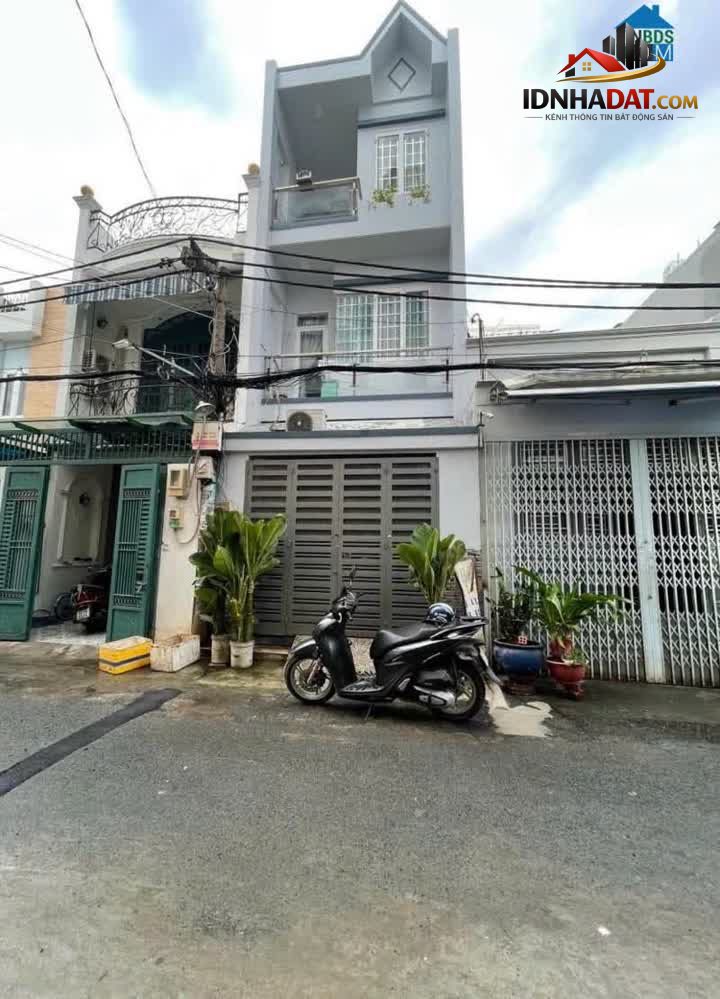 Nhà hẻm Lê Văn Quới, Bình Hưng Hòa A dt 68m2 2 lầu 4pn 4wc giá 6,5 tỷ