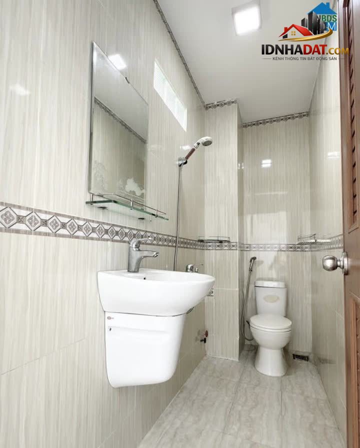 Ảnh LÊ VĂN QUỚI - NGÃ TƯ BỐN XÃ - HẺM Ô TÔ TRÁNH - 48M2- 4 TẦNG - NHỈNH 5 TỶ 3