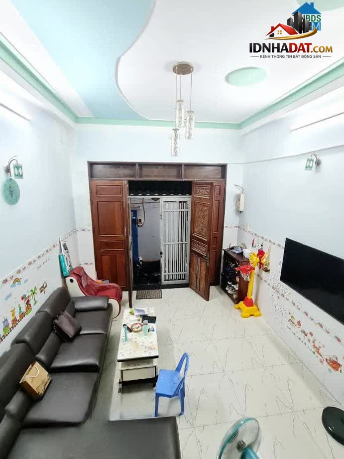 Căn Nhà 2 Tầng Hẻm Xe Hơi Đẹp Nhất Liên Khu 2-10, Bình Tân Chỉ 4.65 Tỷ