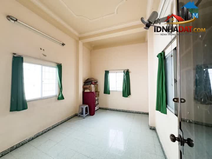 Ảnh ______ Cách Mạng Tháng 8 Quận Tân Bình Phường 5. ______ 4