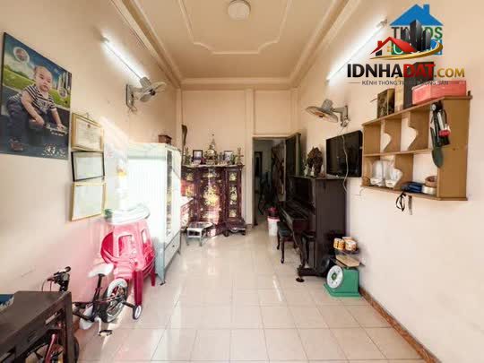 Ảnh ______ Cách Mạng Tháng 8 Quận Tân Bình Phường 5. ______ 2