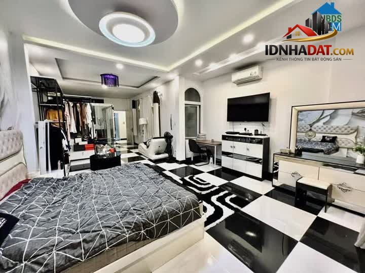 Ảnh Nhà HXH 10M sát CV Hoàng Văn Thụ 125M2 4 Tầng chỉ 26 Tỷ Đường Phổ Quang Tân Bình 2