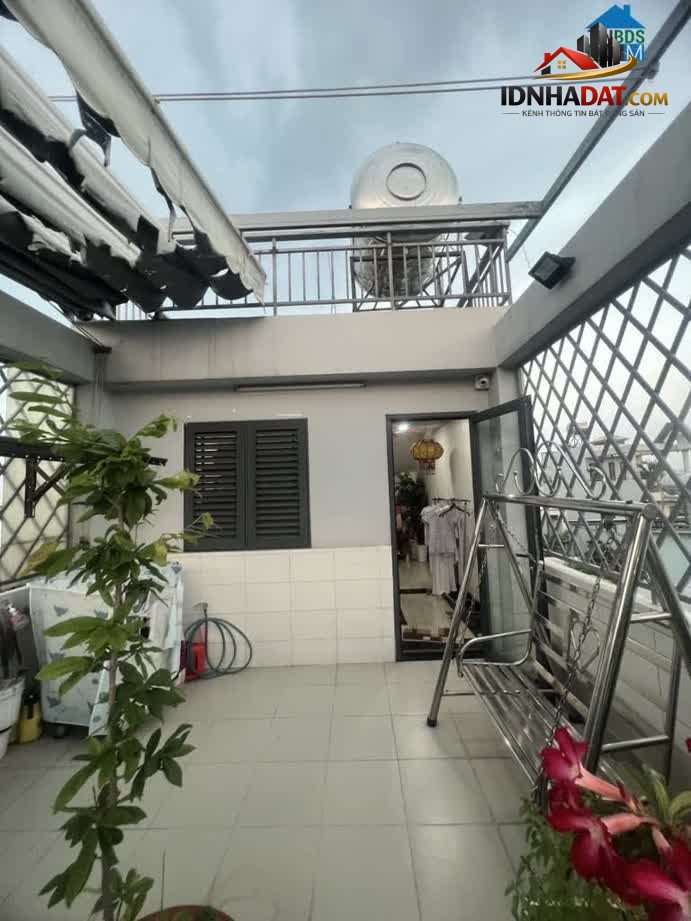 Ảnh Bán nhà đường số 11, siêu phẩm 5 tầng BTCT , 6PN, HXH tránh, thông giá 4 tỷ 2. 1