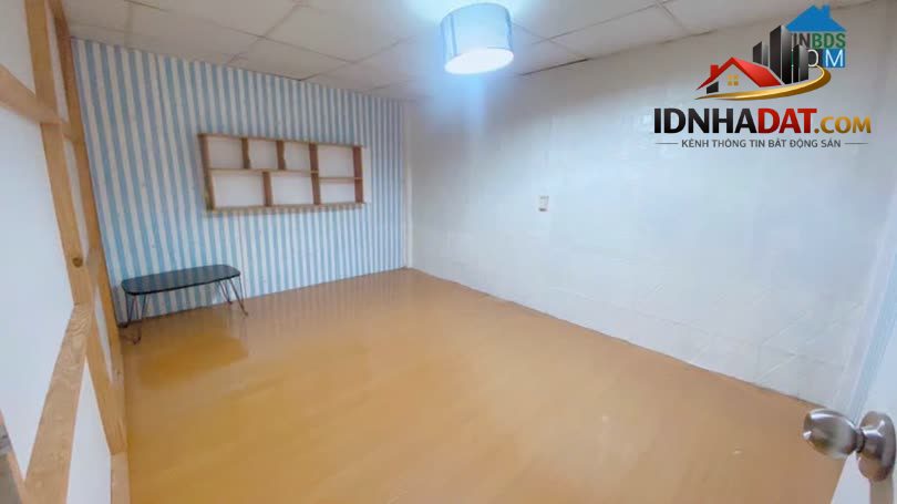 Ảnh Nhà 2 Tầng-Ngay Lạc Long Quân-Tân Bình-51m2-Chỉ 4.X T.Ỷ 2