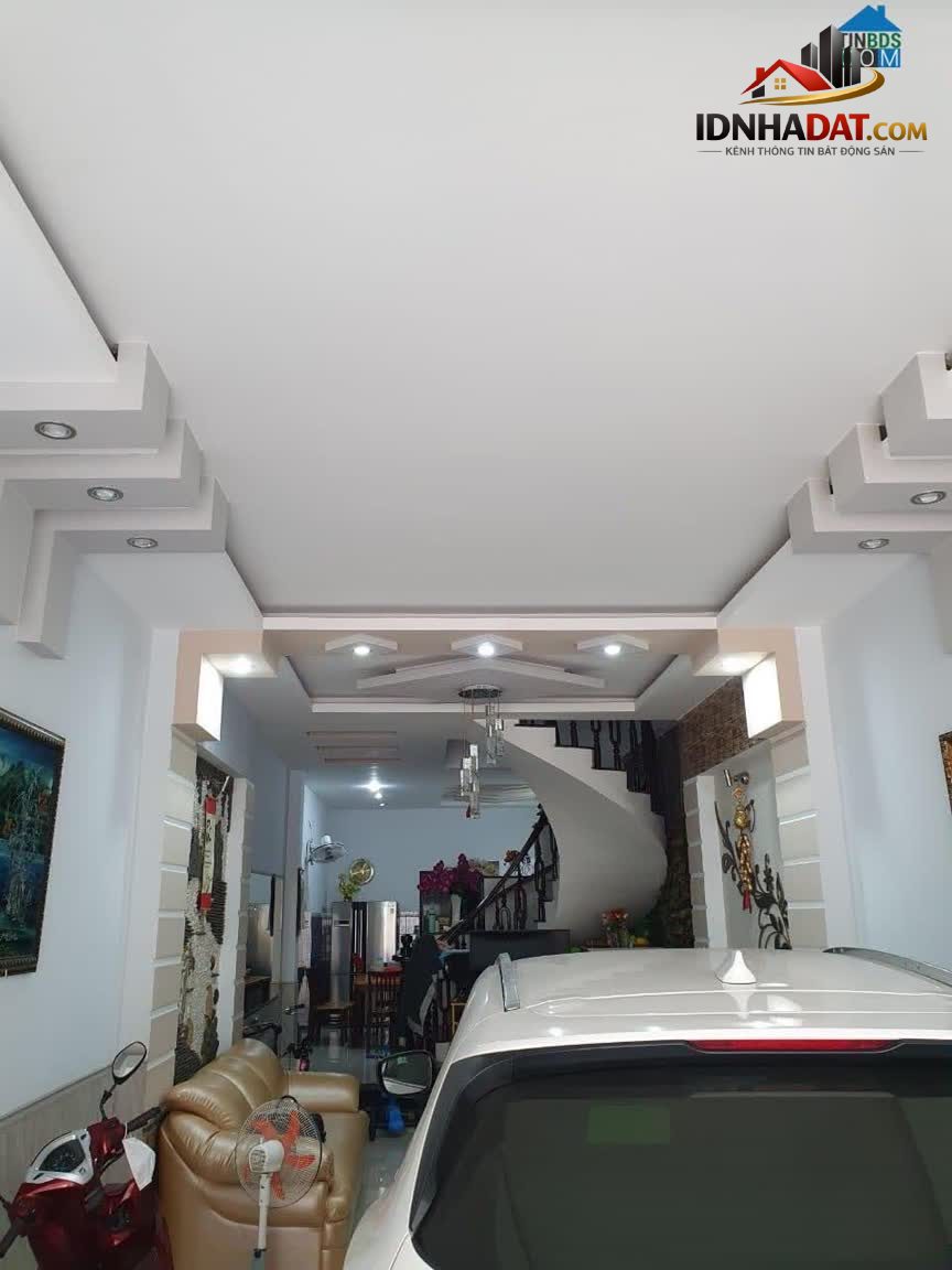 Ảnh NHÀ 2 TẦNG - AO ĐÔI - HẺM XE HƠI - CHỈ 3 TỶ 3