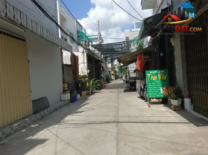 Nhà Đẹp 56m2 Gần Chợ Bình Trị – Cơ Hội Vàng Chỉ 4 Tỷ Nhỉnh!