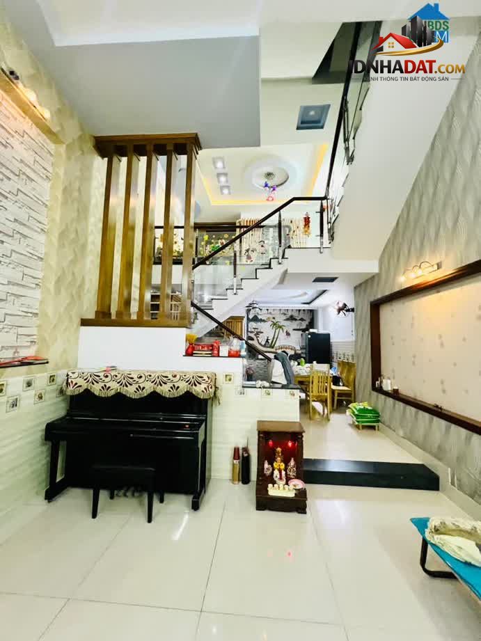 Nhà Hẻm Xe Hơi Thông Phan Huy Ích, Tân Bình – Căn Nhà Mới Đẹp Lung Linh Chỉ 9.9 Tỷ TL!