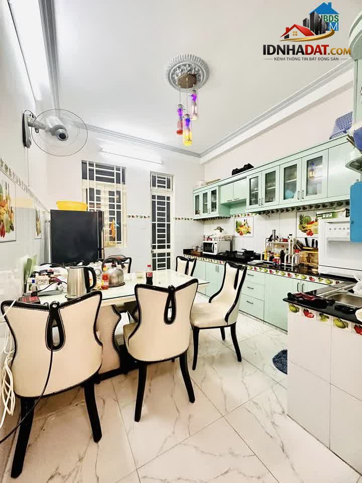 Ảnh Nhà Hẻm Ôtô - Lạc Long Quân - (64m2. 6 Tầng) - Nở Hậu Hậu Tài Lộc - Chính Chủ Lâu Năm - 9.5 Tỷ. 1