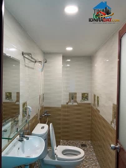 Nhà mặt tiền Tân Phú – 3 tầng BTCT, cực hiếm… – Bán kho xưởng Quận Tân Phú – TP Hồ Chí Minh giá Thỏa thuận