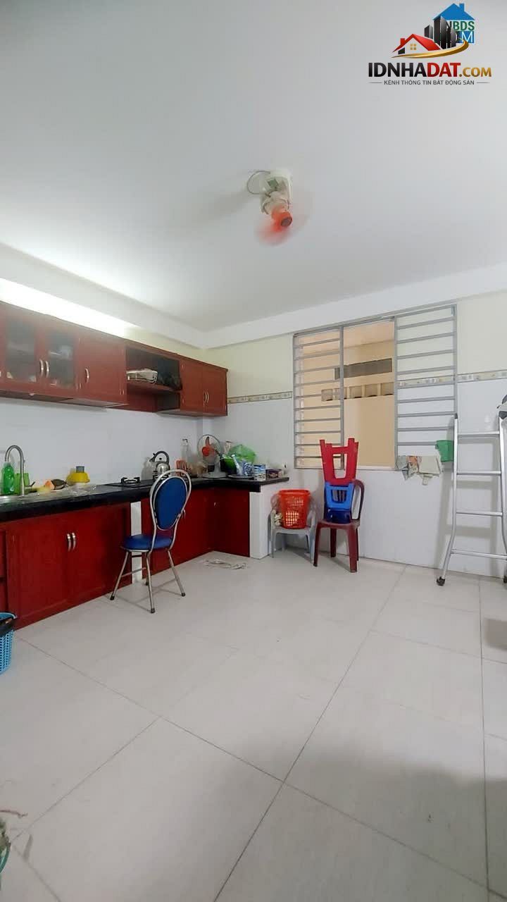 Ảnh Bán gấp, giám 700tr, nhà ngay Chợ Tân Trụ, đường Trần Thái Tông, còn 8.2 tỷ. 2