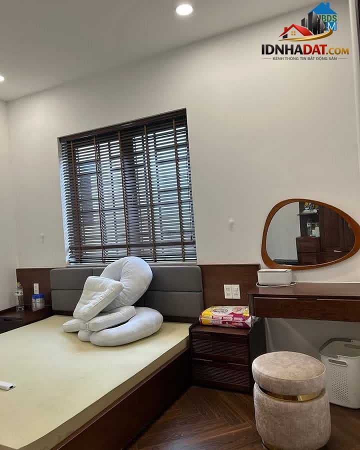 Ảnh Gấp Bán - Nhỉnh 19tỷ - Biệt Thự Đẹp Hẻm 8M Tân Bình - 145M2 - 8,7x15 - 4tầng - P.14. 145m2,... 1