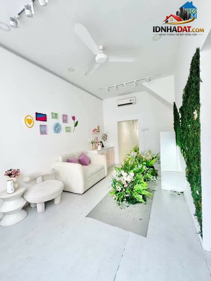 Bán Căn Góc 2 Mặt Tiền Hẻm Xe Tải tại Tân Bình – Nhà Đẹp, Giá Tốt!