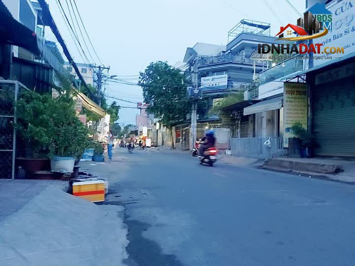 Bán nhà mặt tiền 61m2 giá chỉ 5.9 tỷ – Cơ hội đầu tư vàng!