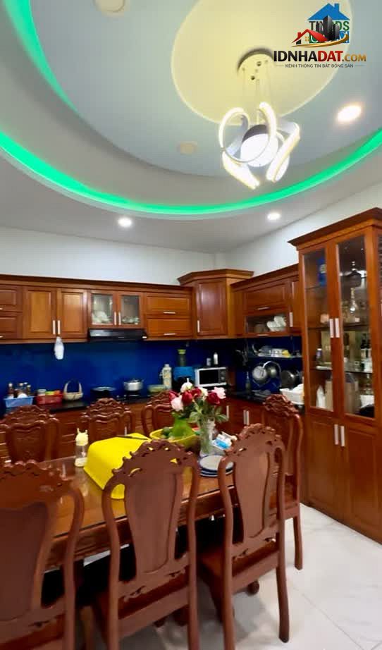 Ảnh Bình Tân 5m x 20m ba tầng nhà vip 6PN 7WC hẻm thông 2/ ngắn Tân Kỳ Tân Quý nhỉnh 7 Tỷ 2