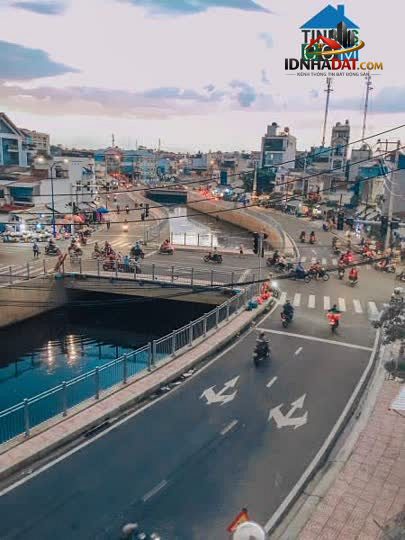 Ảnh bán nhà mặt tiền đường kênh nước đen , phường bình Hưng hòa a , quận bình Tân 
Dt 26m2 ( 4x7 )... 3