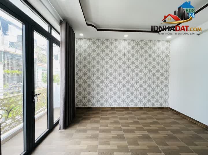 Ảnh Nhà Đẹp Mới Xây Ngay Chợ Bình Trị Đông 4 Tầng 4.4x15.5 66m2 Nở Hậu Giá Tốt 6.15 Tỷ 10