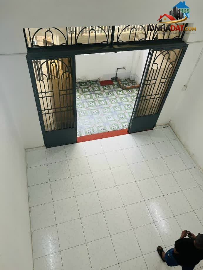 Căn nhà mặt tiền gần đường Tên Lửa, Bình Tân ̵… – Cho thuê nhà mặt phố Quận Bình Tân – TP Hồ Chí Minh giá 10 – 20 tr