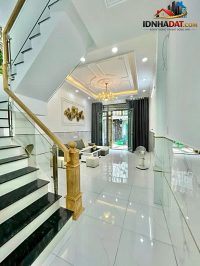 Ảnh Bán nhà mới Chiến Lược, Bình Tân, 3tầng, 4x12, hẻm xe hơi, giá 4tỷ6, 1