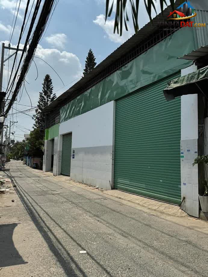 Bán đất tặng nhà kho hẻm lớn Bình Tân, giá cực hấp dẫn
