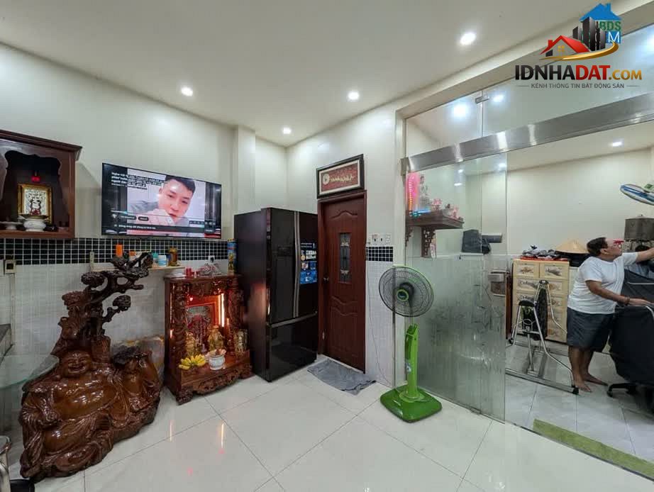 Ảnh NHÀ ĐẸP ĐÓN TẾT A/C ƠI - Hàng xóm K300, ngang 4,5m, 4 tầng BTCT - xe hơi đỗ cửa - 7 tỷ. 1