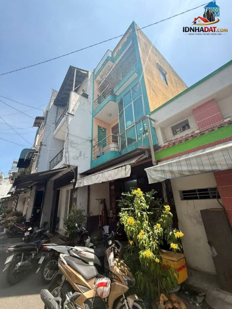 Nhà hẻm 6m Đô Đốc Long – Căn đẹp, tiện nghi chỉ 6.3 tỷ!