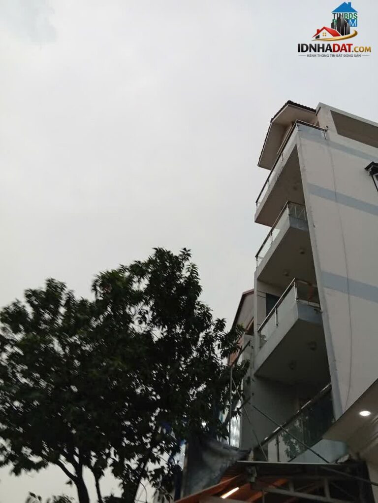 Bán nhà MTKD sầm uất ngay chợ Tân Hương, chỉ 16 tỷ!