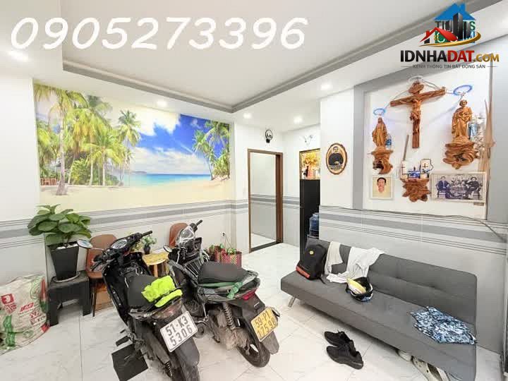 Nhà Hẻm Xe Hơi Tân Phú – Cơ Hội Vàng Với Giá Tốt!