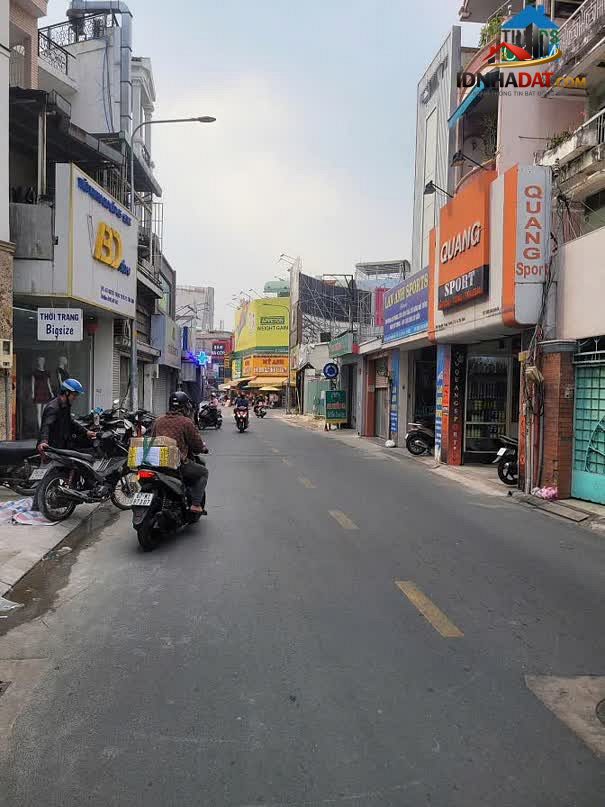 Cần Bán Gấp Nhà 1 Trệt 2 Lầu + Sân Thượng Đường Nguyễn Trọng Tuyển