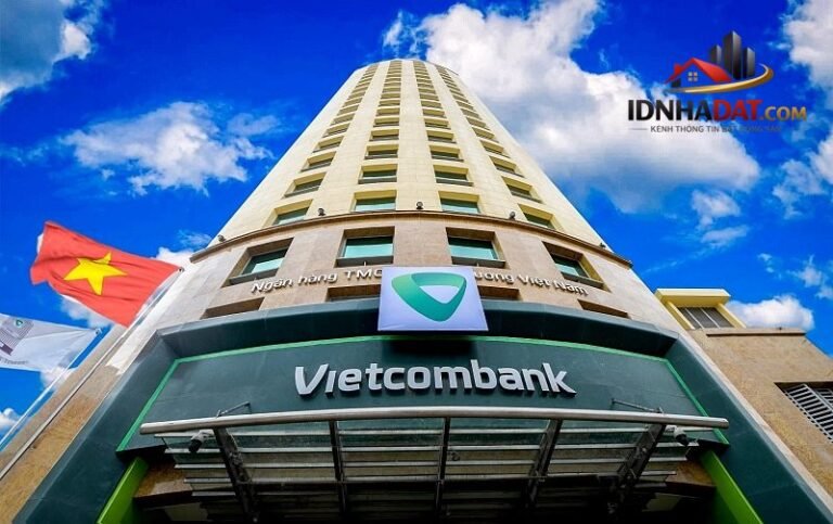 Vietcombank Dự Đoán Xu Hướng Lãi Suất Cuối Năm: Cơ Hội và Thách Thức Cho Nhà Đầu Tư!