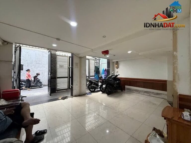 Cơ hội sở hữu nhà mặt phố 5 tầng tuyệt đẹp tại Quận 4, Hồ Chí Minh, diện tích 66m², giá hấp dẫn chỉ 14 tỷ!