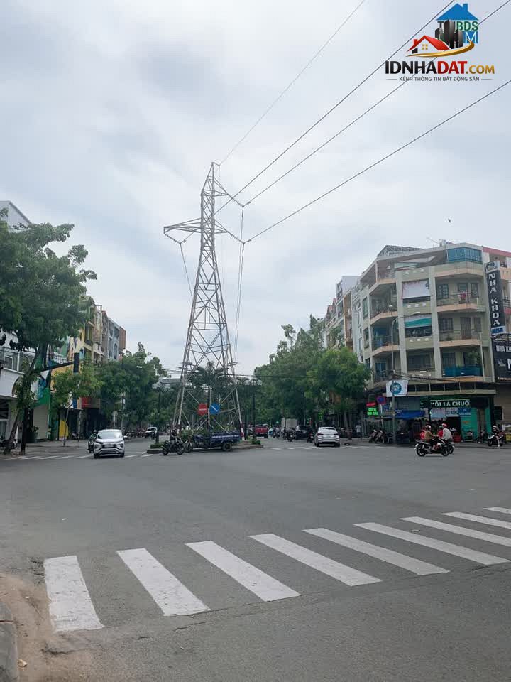 Bán nhà mặt phố Phan Xích Long, 80m2, giá tốt chỉ 29.9 tỷ tại Phú Nhuận, Hồ Chí Minh!