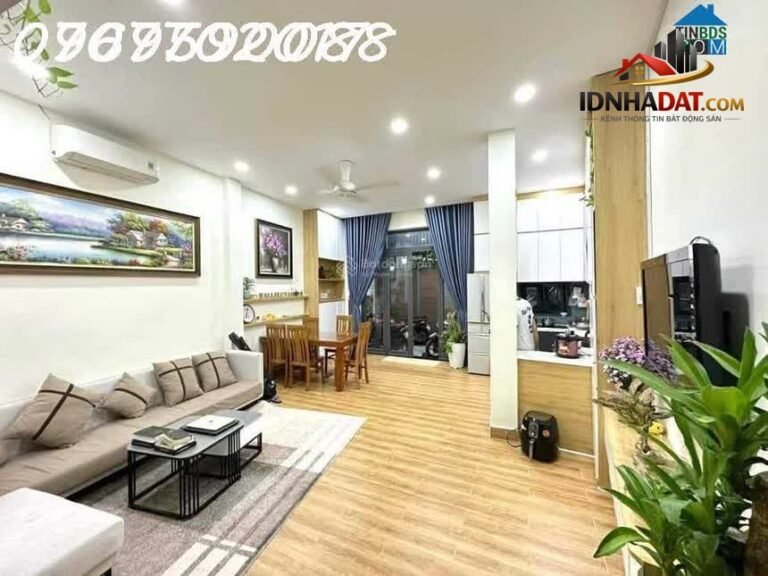Sở hữu ngay nhà riêng tuyệt đẹp, diện tích 63m2, chỉ 5.9 tỷ tại Tân Phú, Hồ Chí Minh