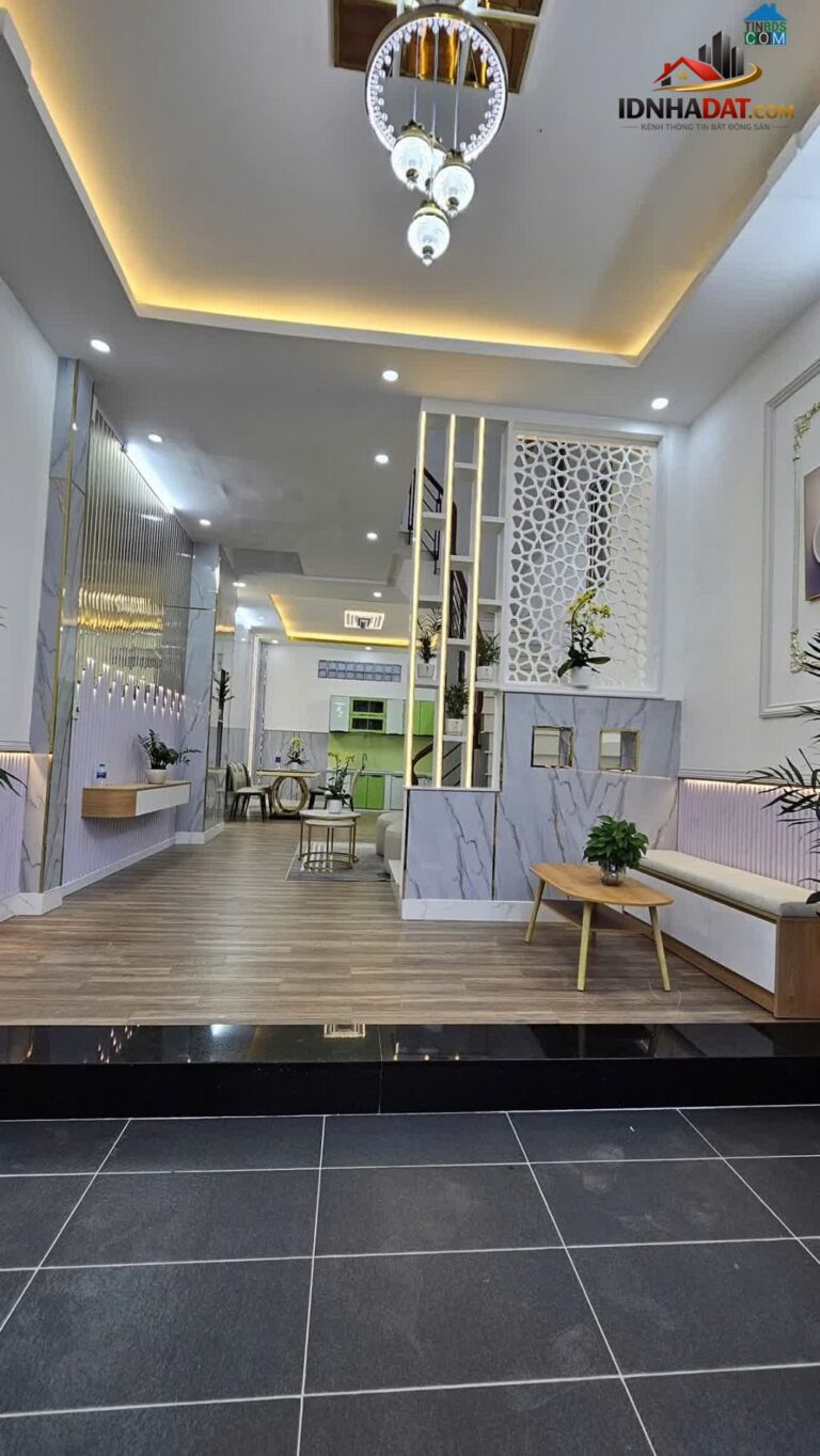 Chủ nhà cần bán gấp nhà mặt phố 58m2 tại Nhà Bè, giá chỉ 5.98 tỷ với thiết kế hoàn hảo 4 tấm!