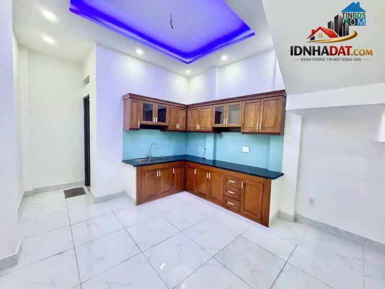 Cơ hội sở hữu nhà riêng 46m2 tại Tân Phú, giá chỉ 5.45 tỷ với đầy đủ tiện nghi và an ninh đảm bảo.