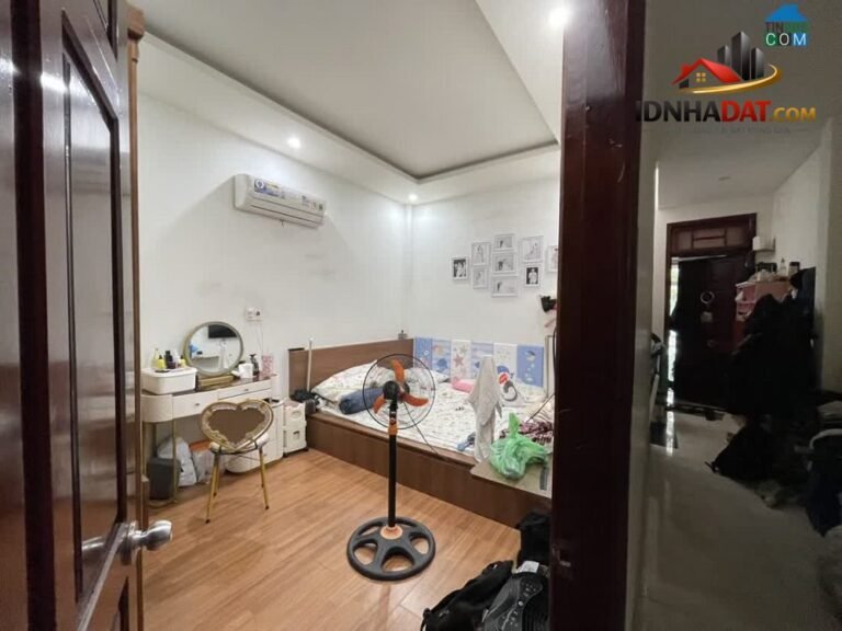 Bán nhà mặt phố Nguyễn Văn Siêu, diện tích 77m2, giá ưu đãi chỉ 11 tỷ tại Sơn Trà, Đà Nẵng.