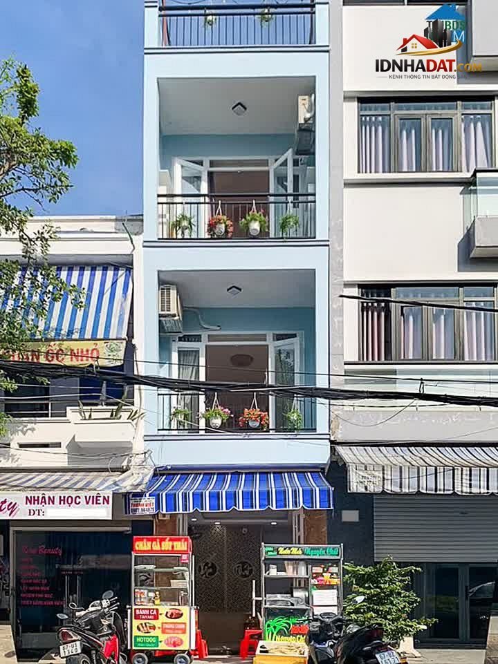 Bán nhà mặt phố siêu đẹp Quận 7, 96m2, giá chỉ 6.5 tỷ, kinh doanh sầm uất