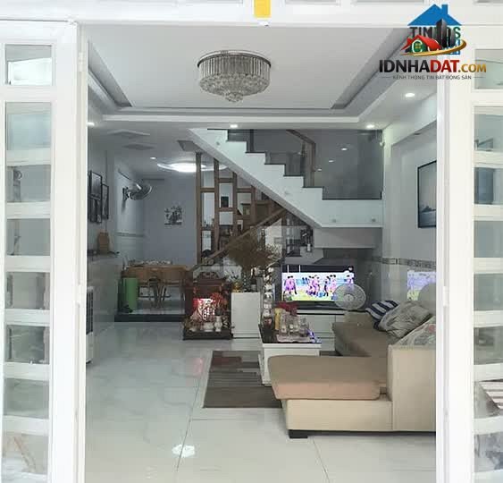 Mua ngay nhà riêng 52m2 tại Gò Vấp, Hồ Chí Minh, chỉ 3.95 tỷ, đầy đủ tiện nghi và 4 phòng ngủ.