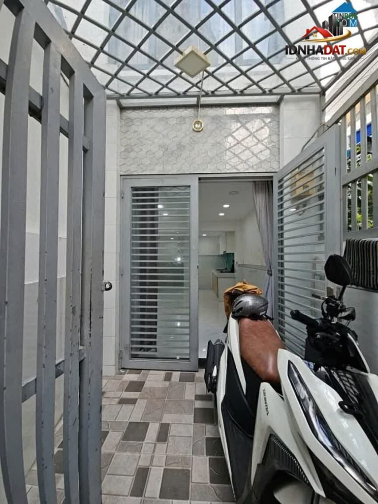 Sở hữu ngay nhà riêng tuyệt đẹp tại Quận 4, Hồ Chí Minh, diện tích 32m2, giá thương lượng chỉ 3 tỷ!
