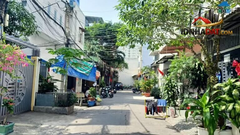 Sở hữu ngay nhà riêng 5.95 tỷ, diện tích 48m2, tại Tân Phú, TP Hồ Chí Minh với kết cấu 1 trệt 2 lầu tuyệt đẹp.