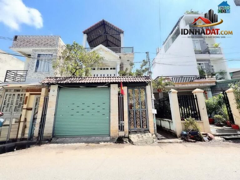 Bán nhà mặt phố tại Quận 7, Hồ Chí Minh, diện tích 259m² giá chỉ 17 tỷ, cơ hội hiếm có cho nhà đầu tư.